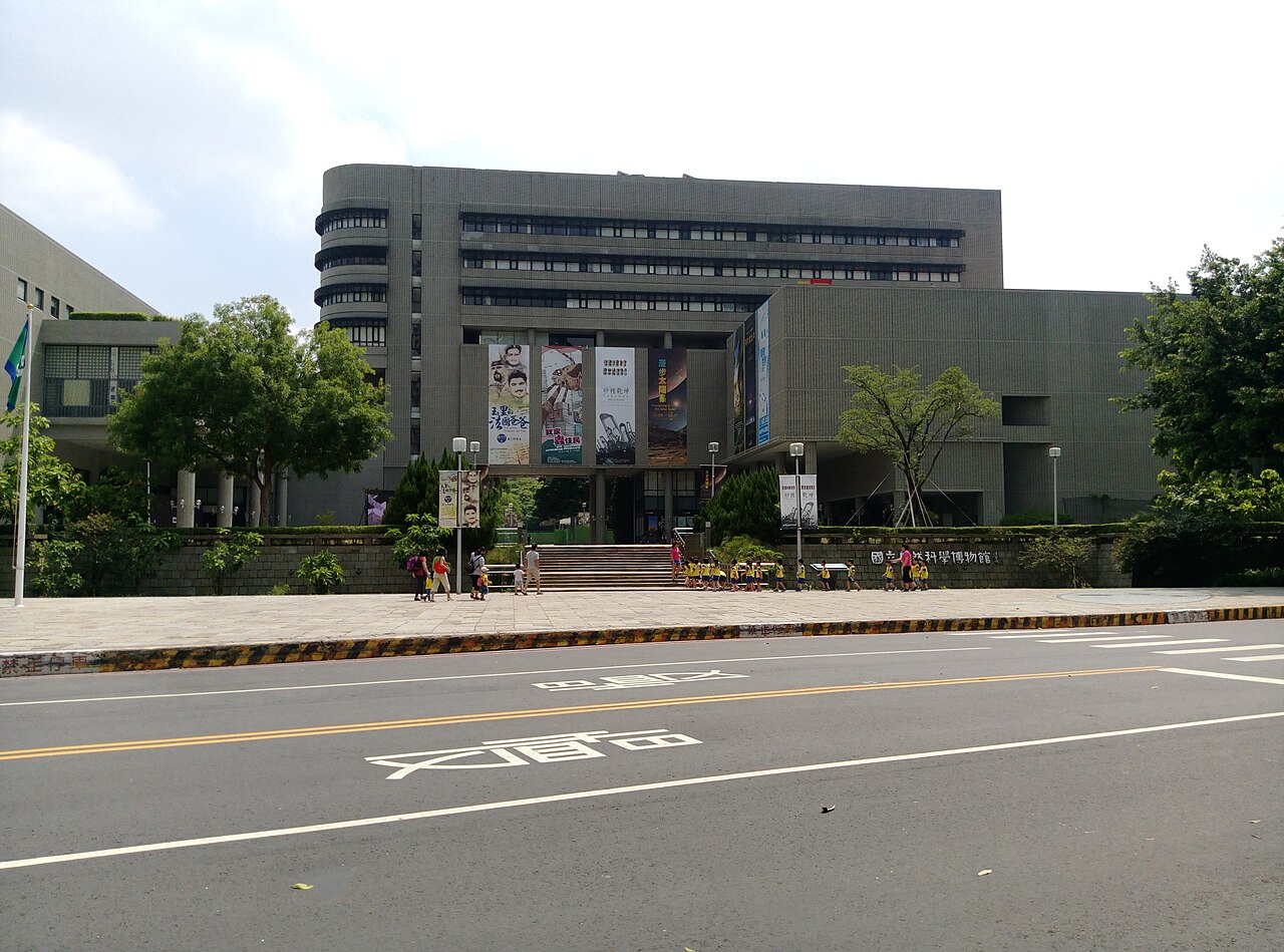 台中科博館半日遊：展示場、劇場與植物園怎麼取捨