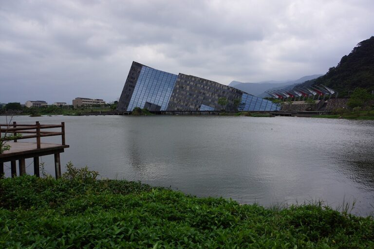 宜蘭蘭陽博物館半日遊:山、平原、海常設展與頭城交通怎麼排